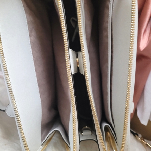 Optic White Michael Kors Reese Satchel - Picture 6 of 9